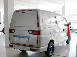 Qirui 2.6 Ton Eletric Dry Van Truck