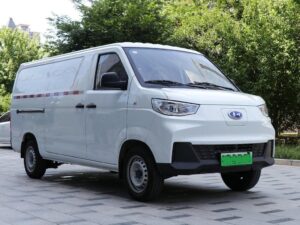 Qiwei 2.7 Ton Eletric Dry Van Truck