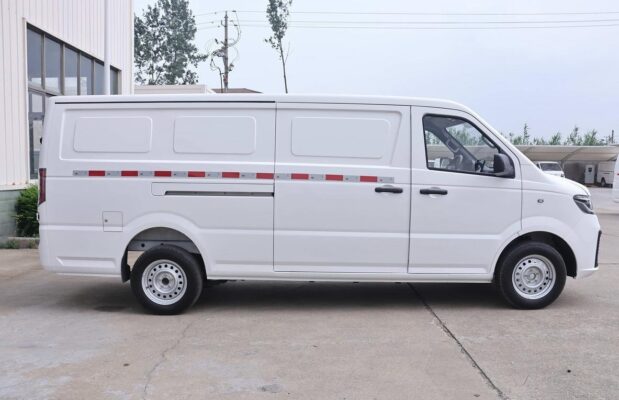 Wanxiang 3.2 Ton Eletric Dry Van Truck