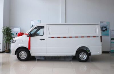 Yuchai 3.2 Ton Eletric Dry Van Truck