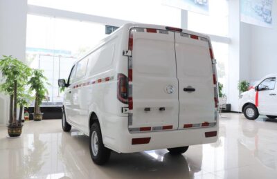 Yuchai 3.2 Ton Eletric Dry Van Truck