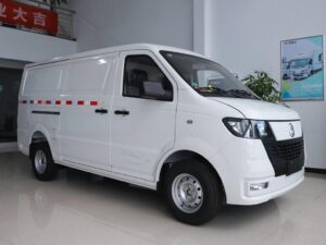 Yuchai 3.2 Ton Eletric Dry Van Truck